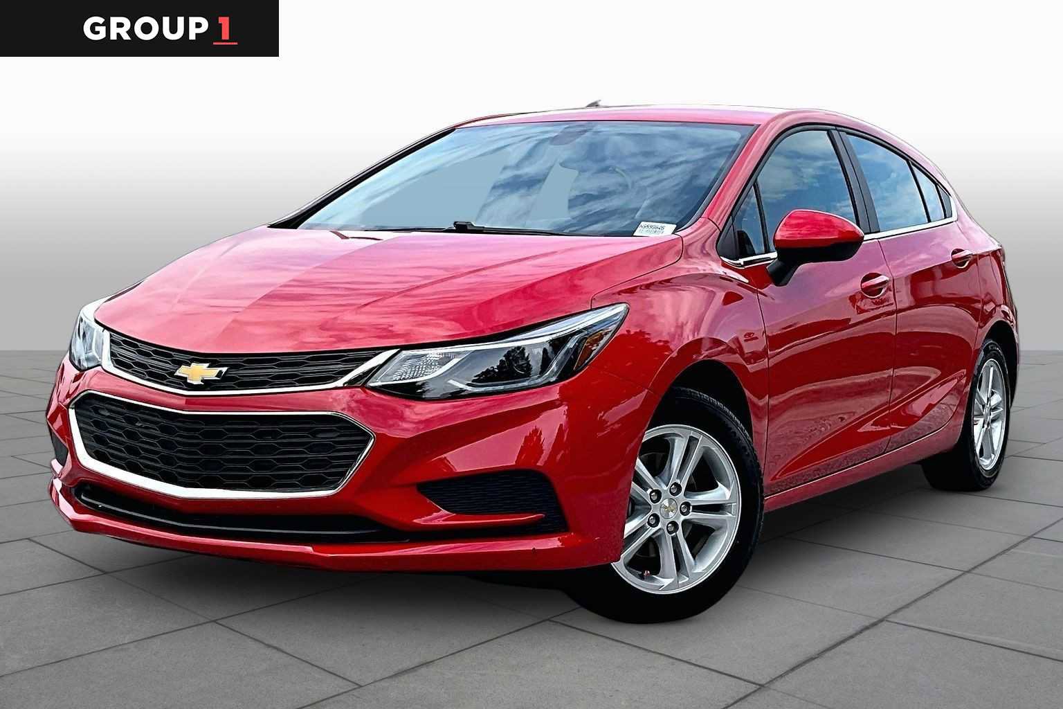 Used 2017 Chevrolet Cruze LT w/ Convenience Package FWD image 1