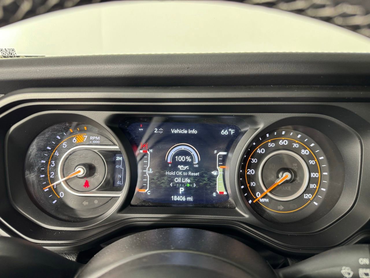 Used 2025 Jeep Wrangler Unlimited Rubicon image 23