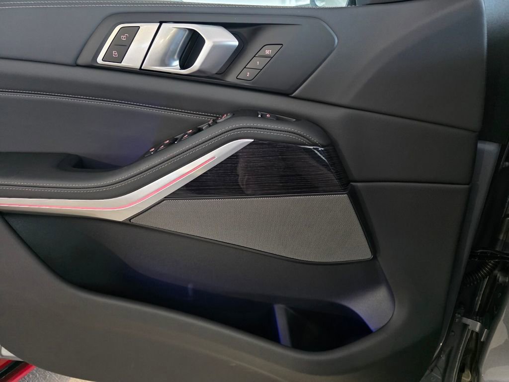 New 2026 BMW X5 xDrive40i AWD/4WD image 16