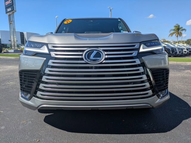 Used 2025 Lexus LX 600 4WD w/ Interior Upgrade Package image 9