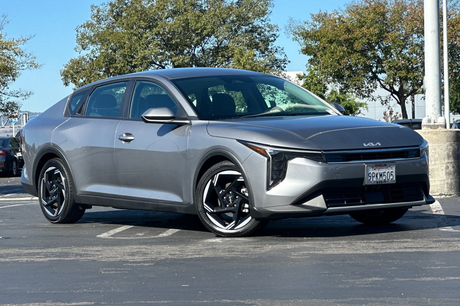 Used 2025 Kia K4 EX FWD image 2