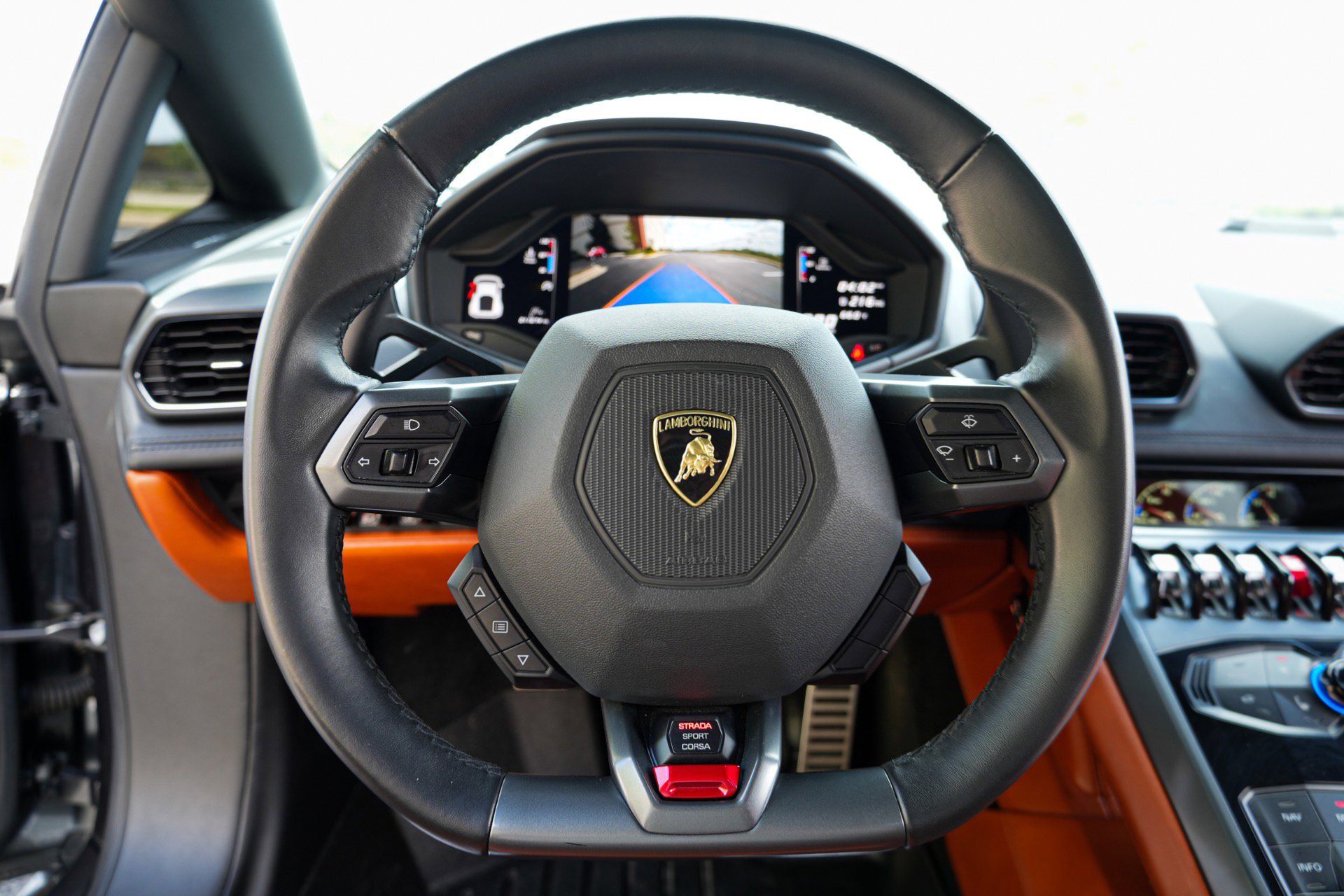 Used 2019 Lamborghini Huracan LP 580-2 RWD image 15
