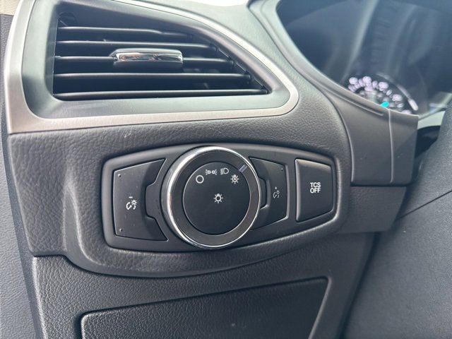 Used 2024 Ford Edge SEL image 12