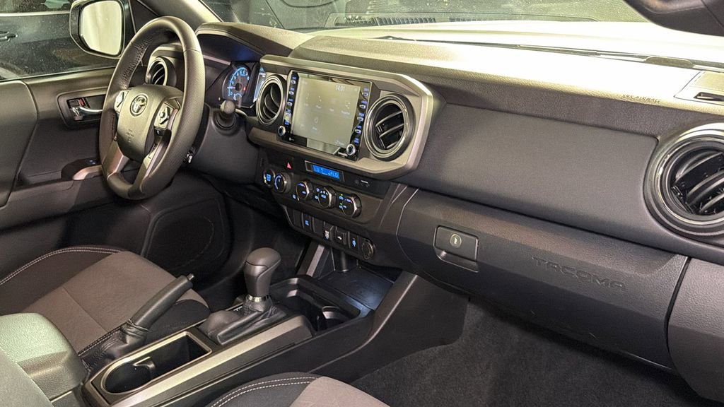Used 2023 Toyota Tacoma TRD Off-Road image 11