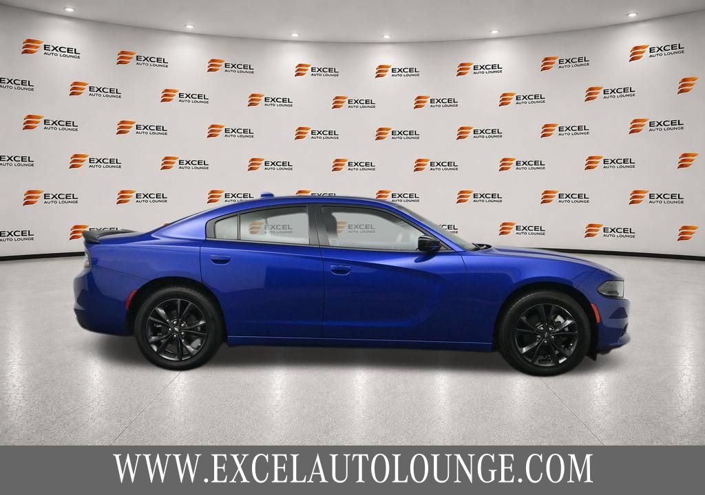 Used 2022 Dodge Charger SXT w/ Blacktop Package AWD/4WD image 6