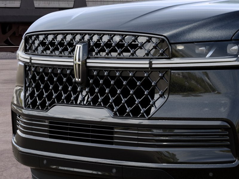 New 2027 Lincoln Navigator Reserve AWD/4WD image 17