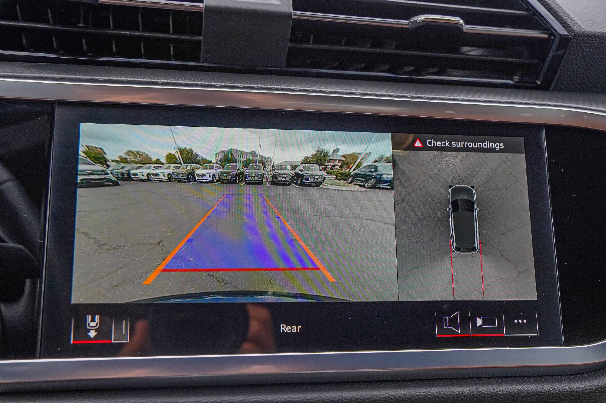 Certified 2025 Audi Q3 2.0T Premium Plus w/ Premium Plus Package image 14