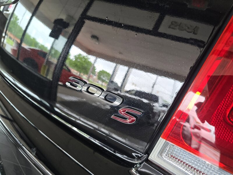 Used 2021 Chrysler 300 S RWD image 28