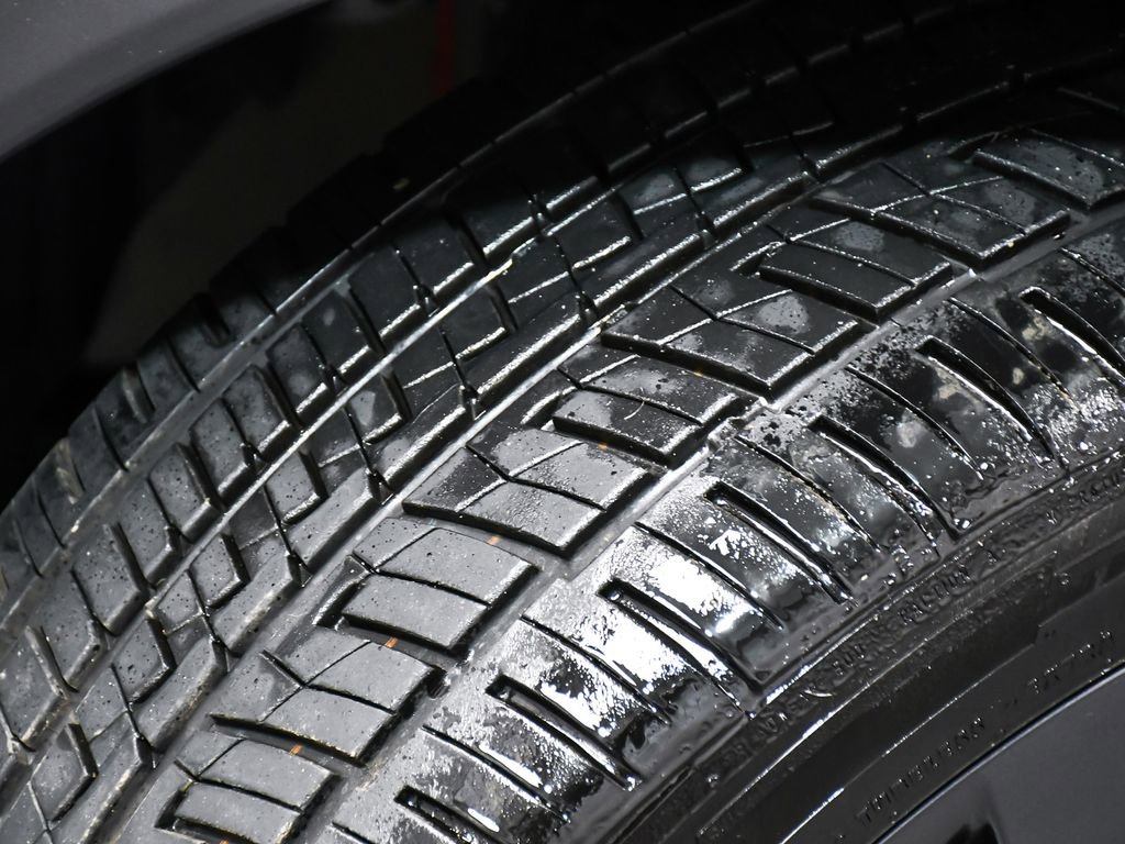 Used 2024 Tesla Model X image 75