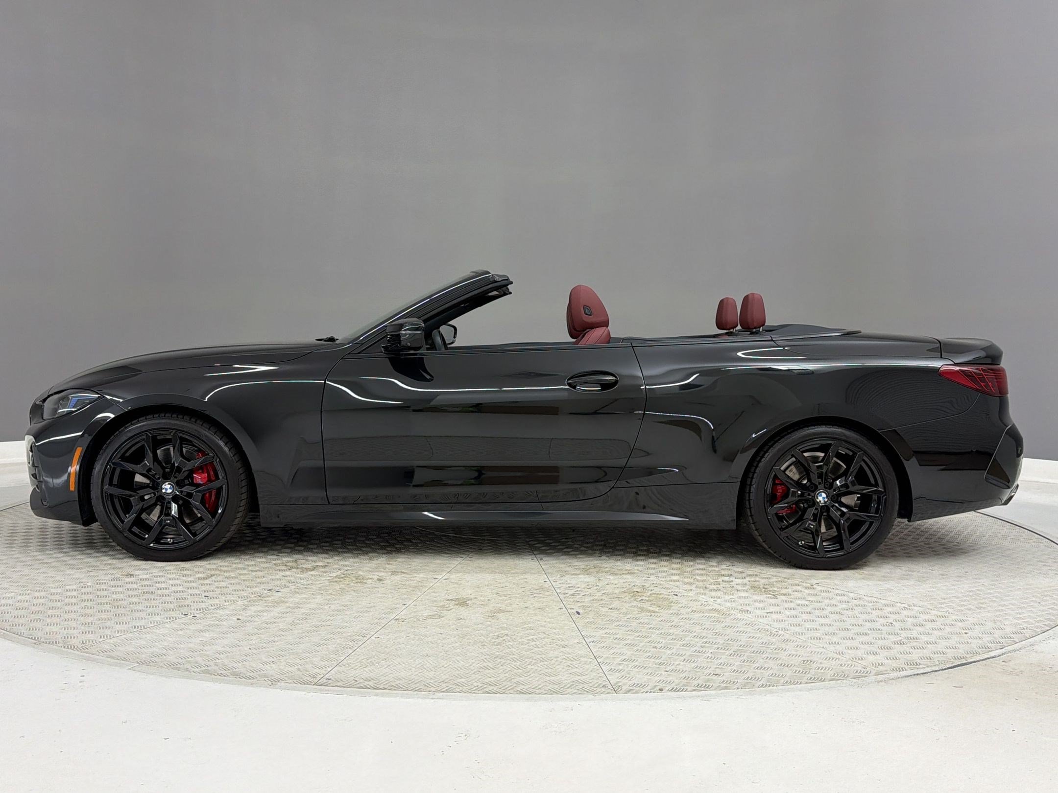 Certified 2025 BMW M440i Convertible w/ Premium Package RWD image 2