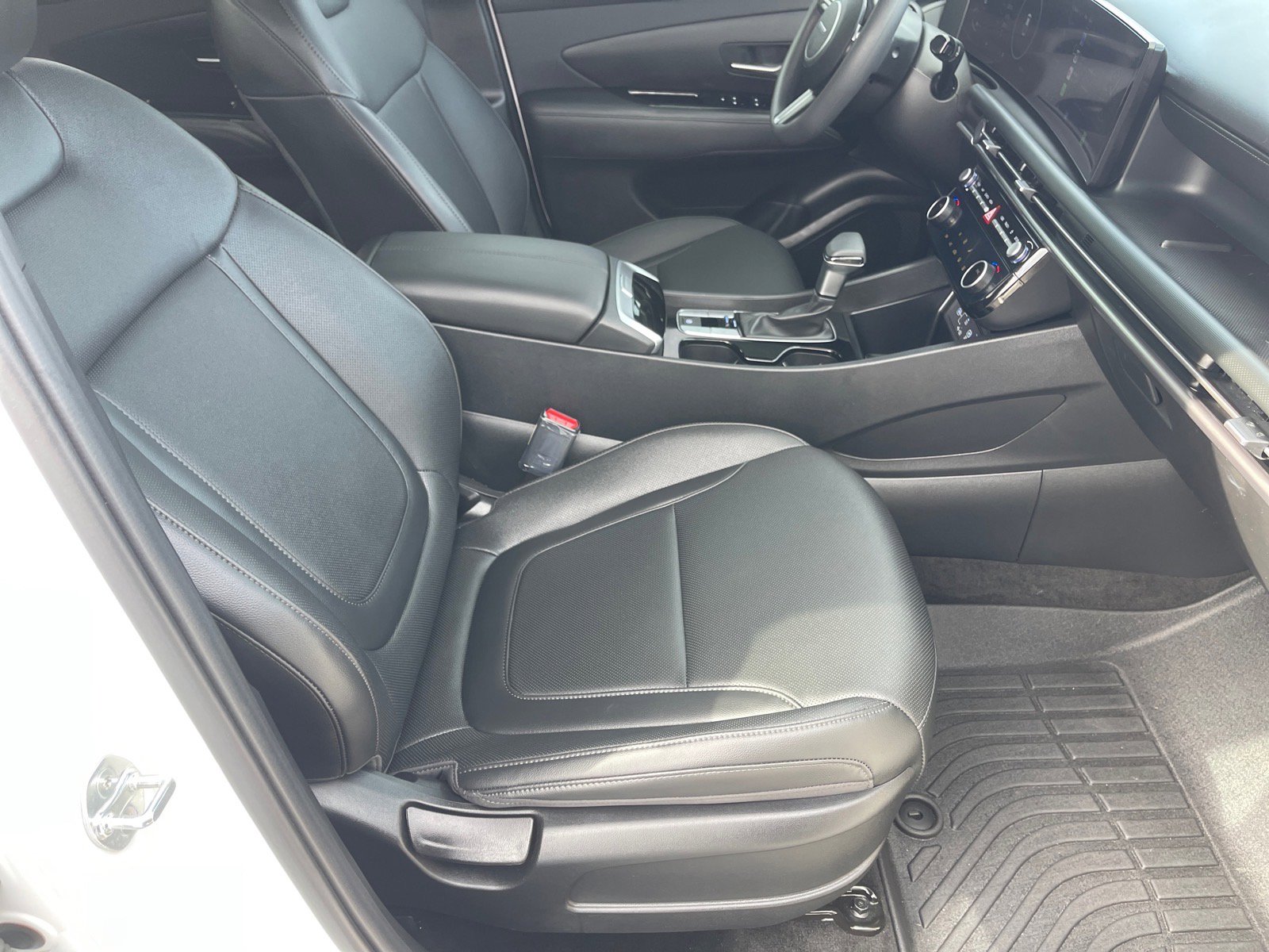 Used 2025 Hyundai Santa Cruz SEL image 19