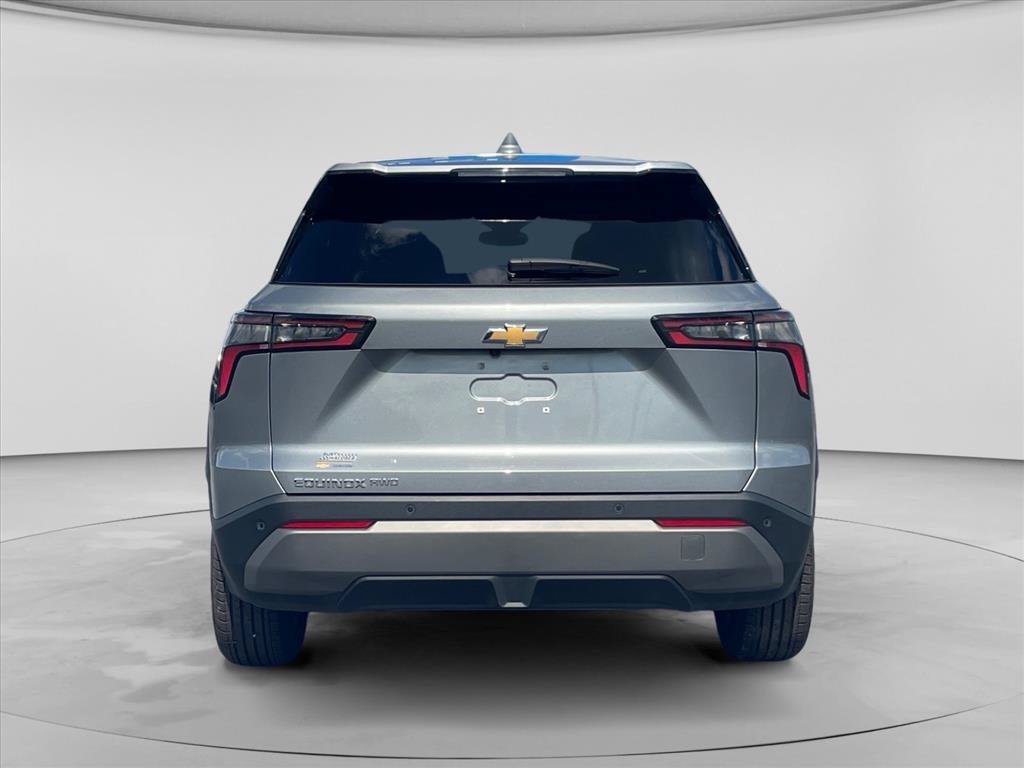 Used 2026 Chevrolet Equinox LT w/ LPO, Floor Liner Package AWD/4WD image 6