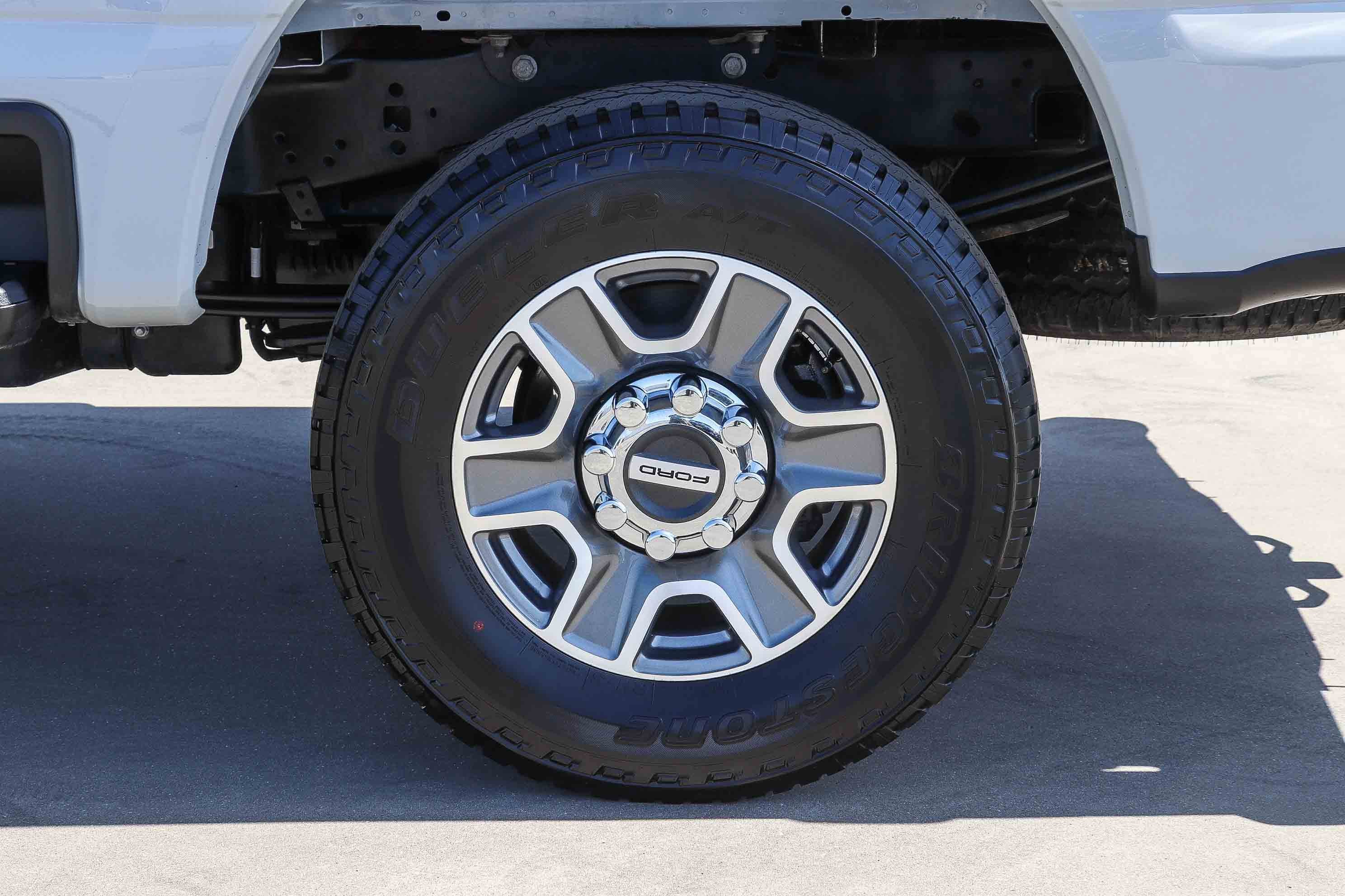 Used 2025 Ford F250 Lariat AWD/4WD image 10
