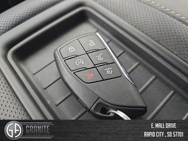 Used 2024 GMC Yukon AT4 w/ Technology Package image 29