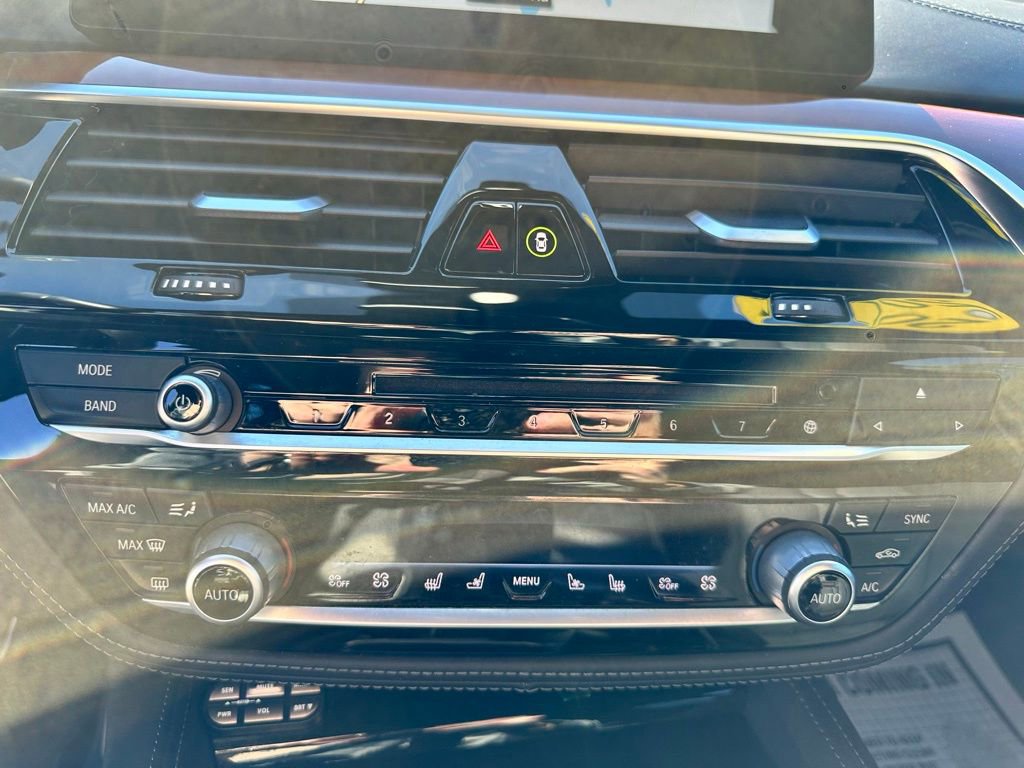 Used 2018 BMW M5 w/ Executive Package image 28