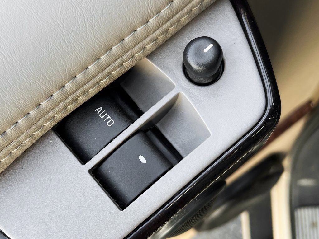 Used 2013 Chevrolet Express 2500 Extended image 22