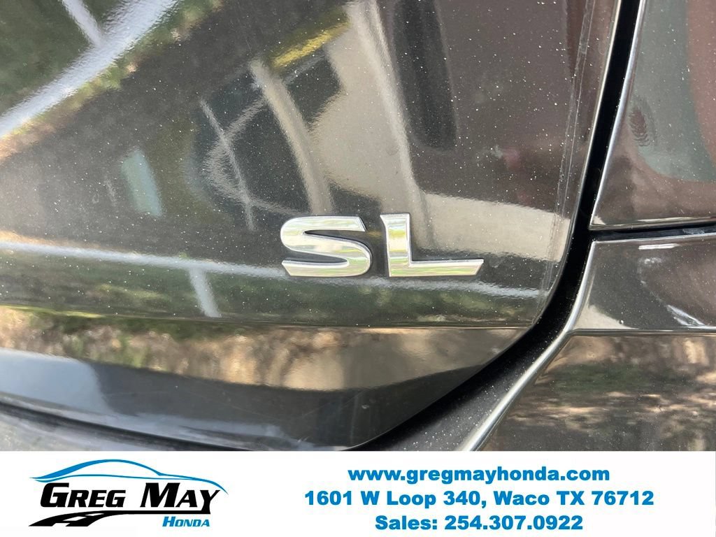 Used 2018 Nissan Rogue SL FWD image 16