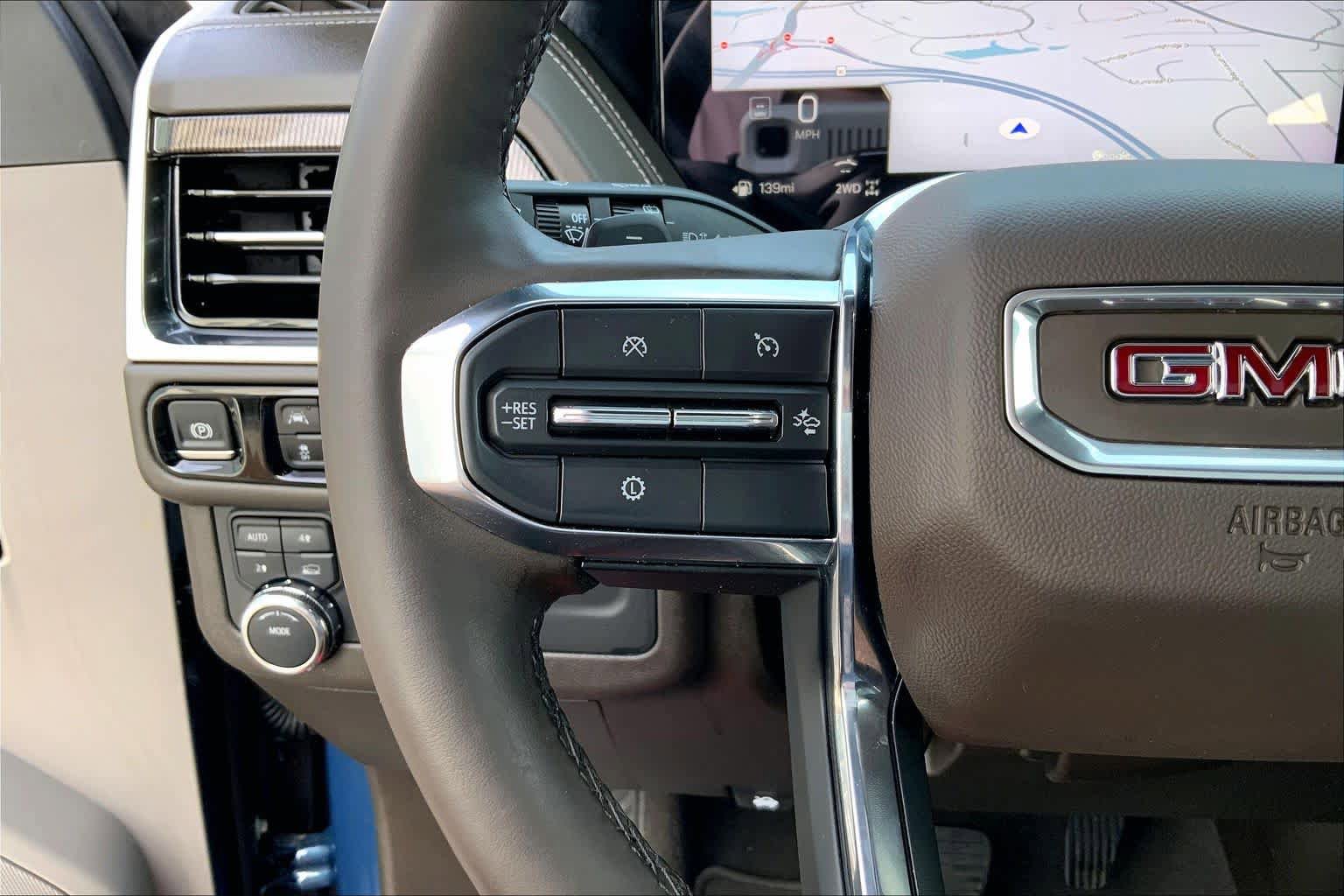 Used 2025 GMC Yukon Elevation w/ Technology Package AWD/4WD image 23