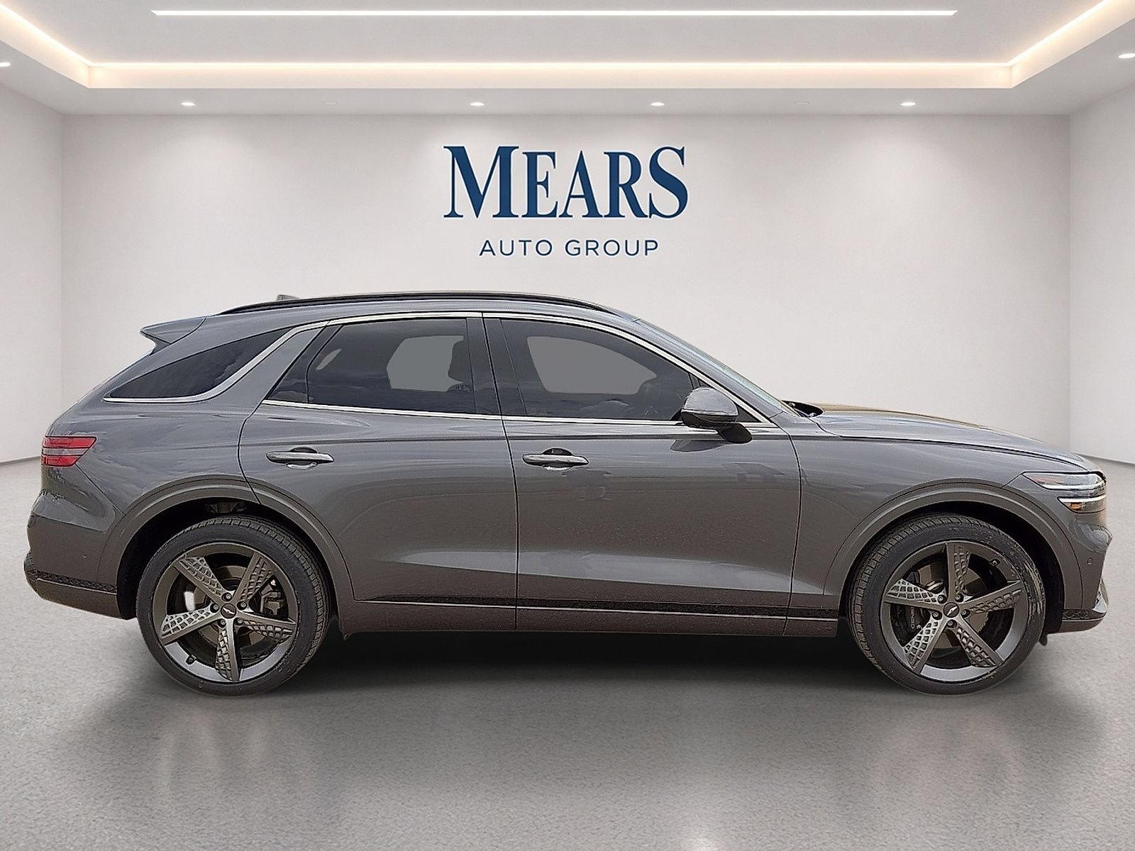 Used 2022 Genesis GV70 3.5T Sport w/ Sport Prestige Package AWD/4WD image 6