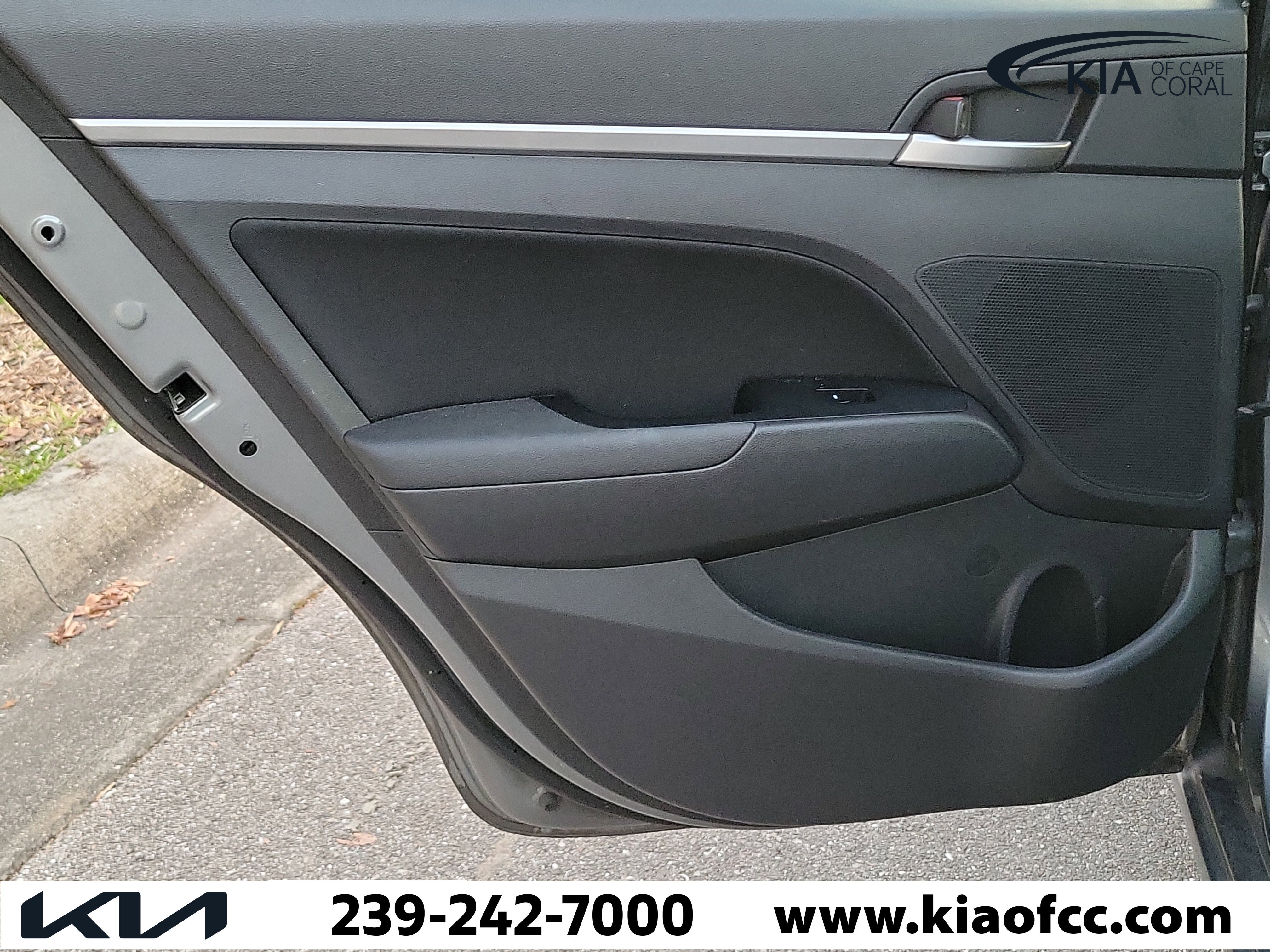 Used 2019 Hyundai Elantra Value Edition w/ Cargo Package image 8