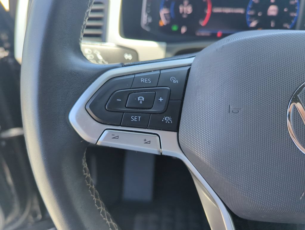 Used 2021 Volkswagen Atlas Cross Sport SEL FWD image 22
