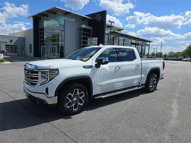 Used 2023 GMC Sierra 1500 SLT w/ SLT Premium Plus Package AWD/4WD image 8
