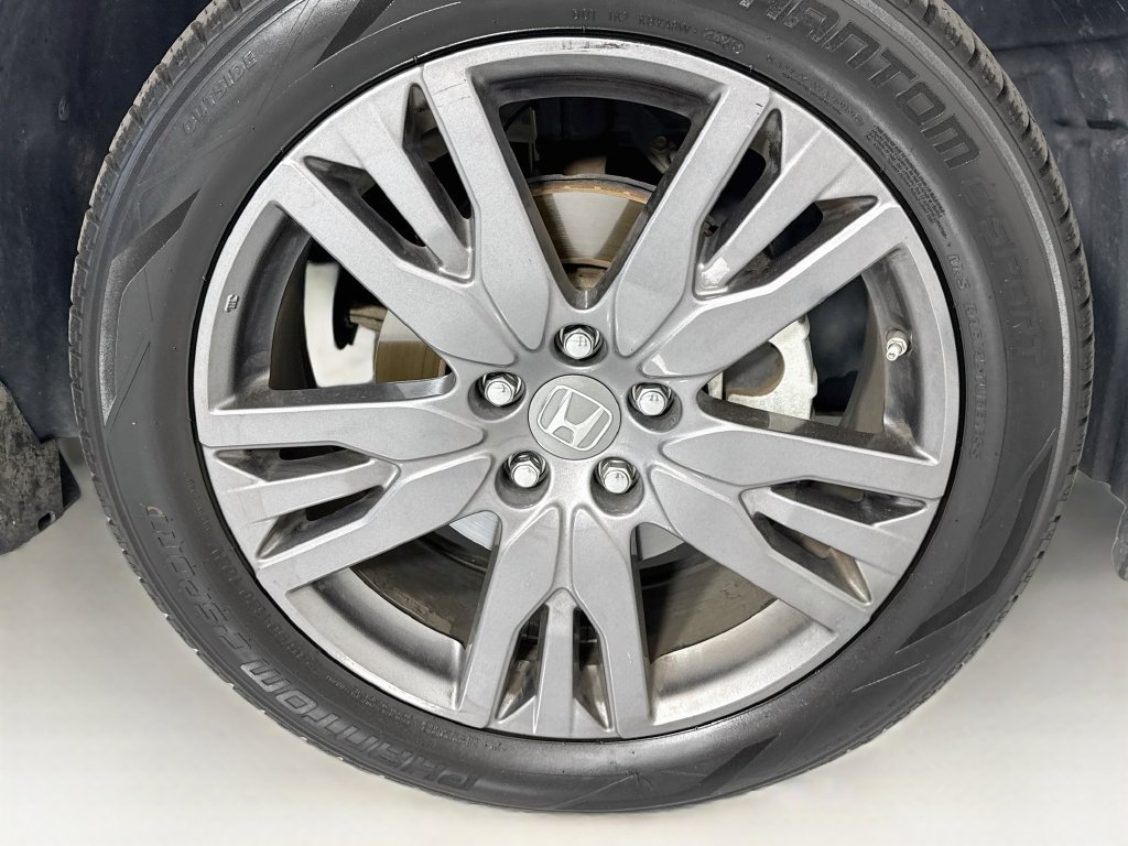 Used 2022 Honda Pilot Sport image 32