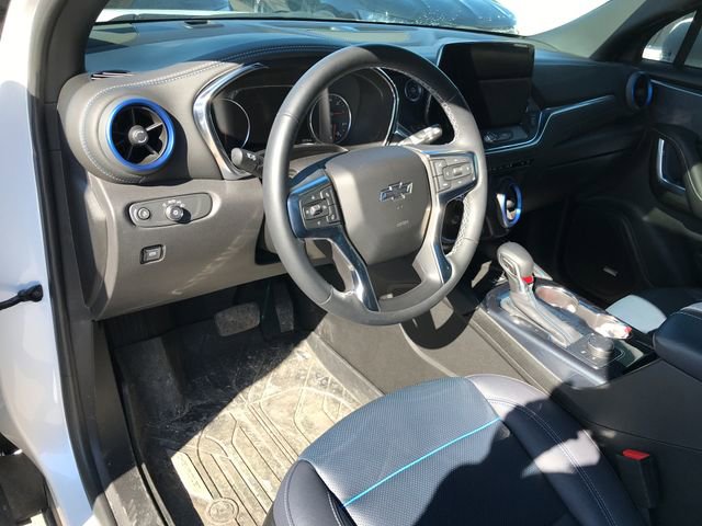 Used 2025 Chevrolet Blazer RS w/ Driver Confidence II Package image 5