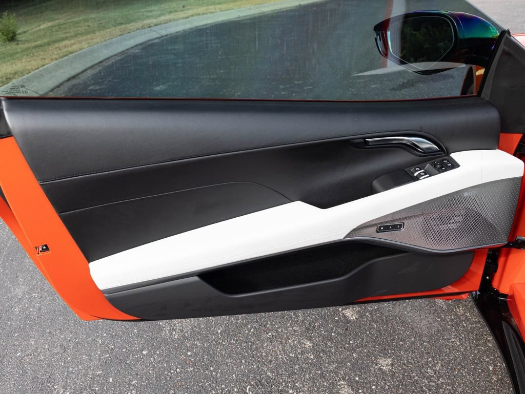 Used 2025 Lotus Emira RWD image 17