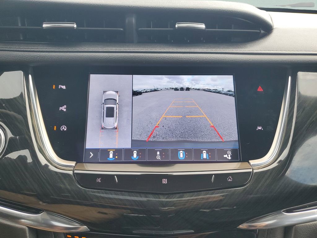 Used 2020 Cadillac XT6 Premium Luxury AWD/4WD image 18