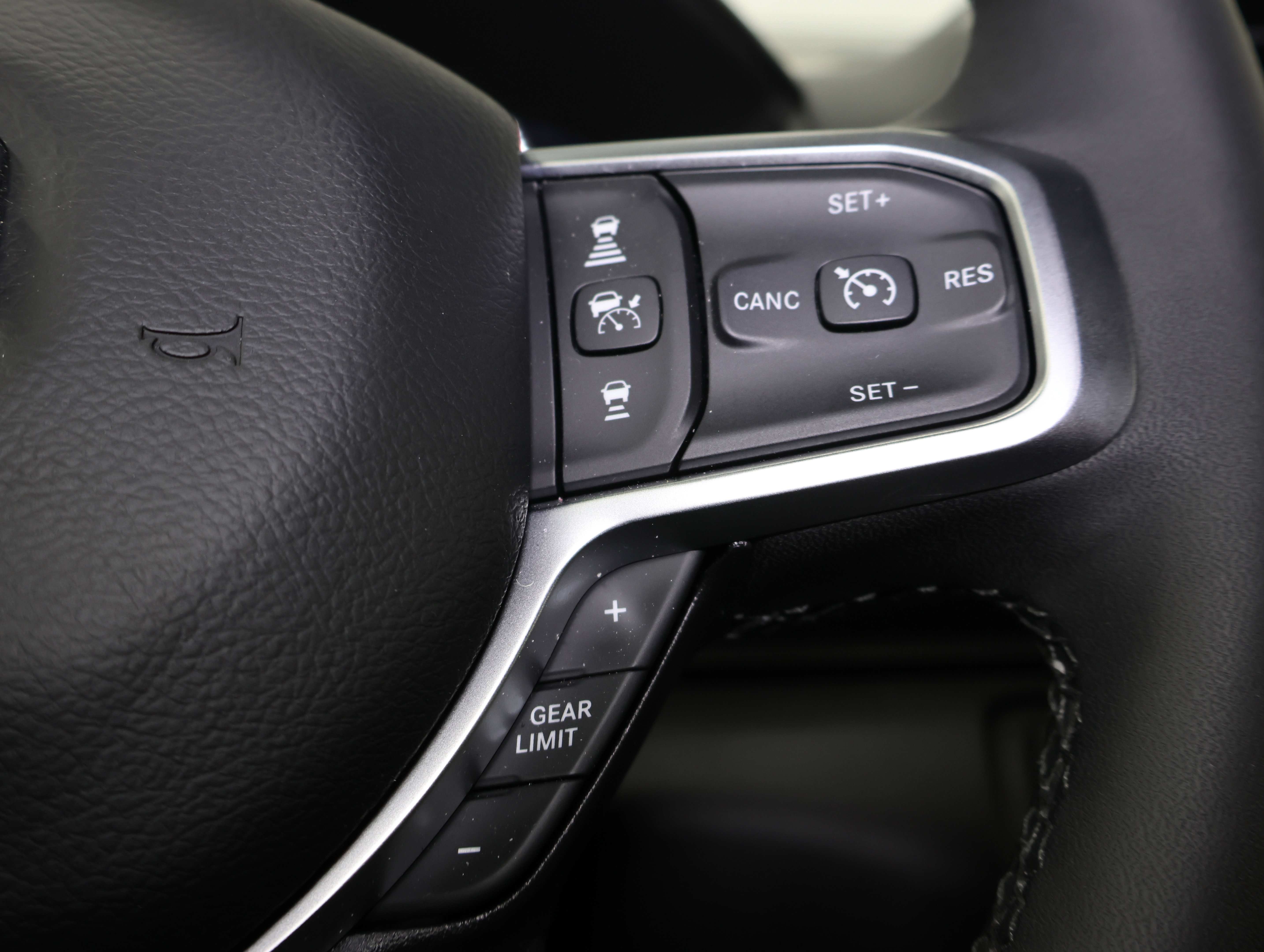 Used 2025 RAM 1500 Big Horn AWD/4WD image 14