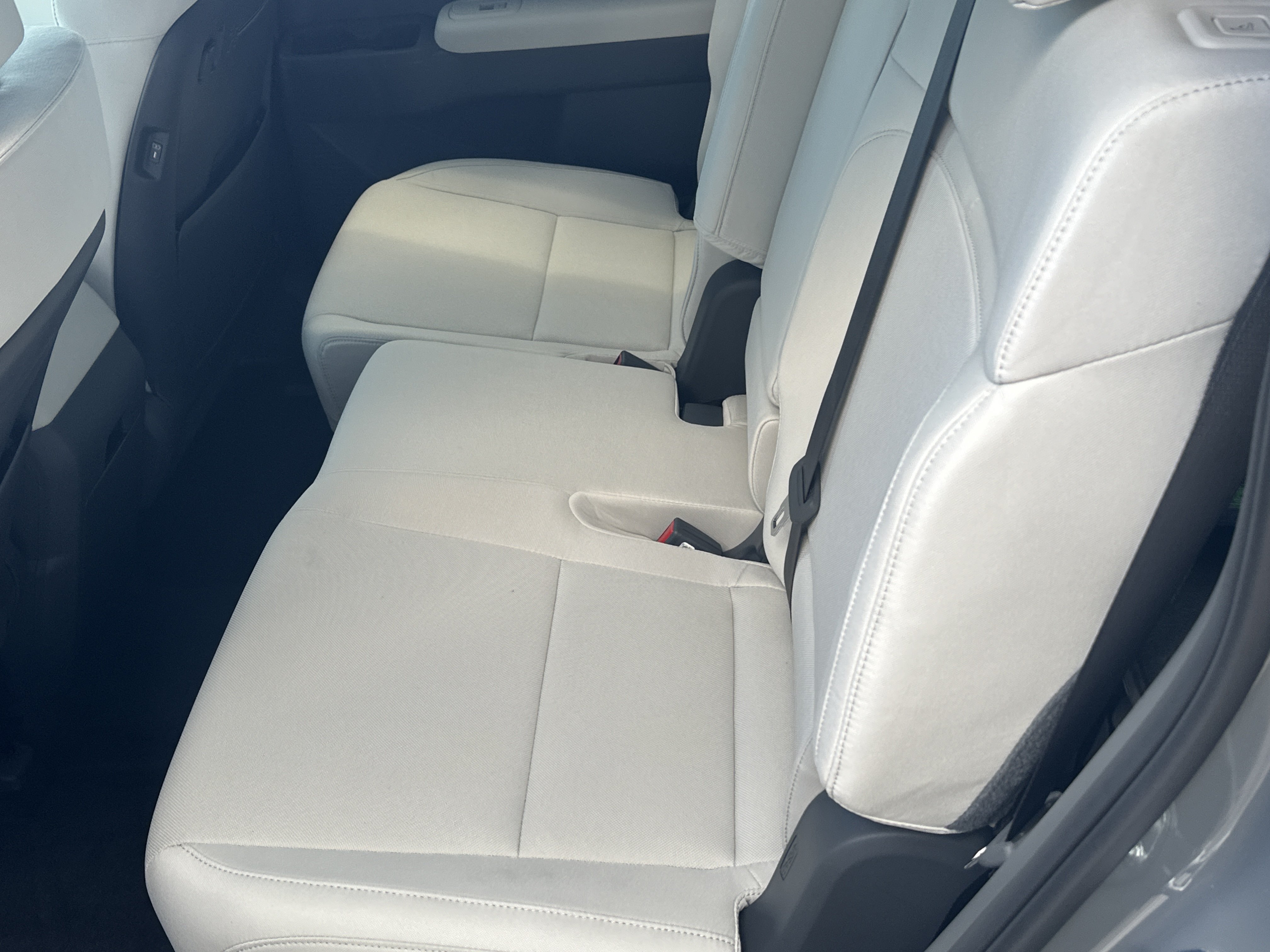 New 2027 Hyundai Santa Fe SE FWD image 5
