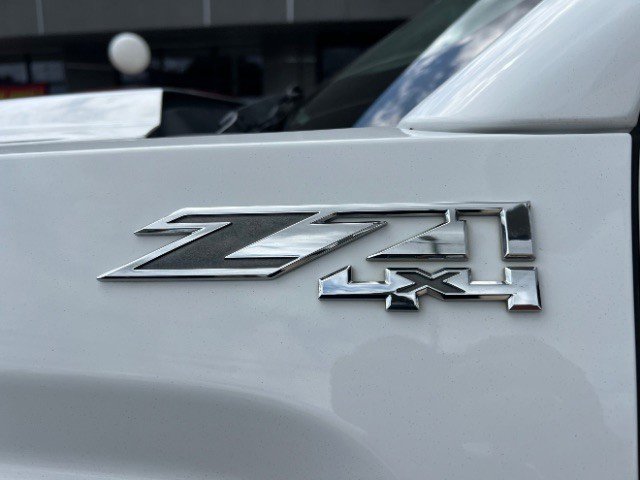 Used 2017 GMC Sierra 1500 SLT w/ Texas SLT Premium Package AWD/4WD image 15