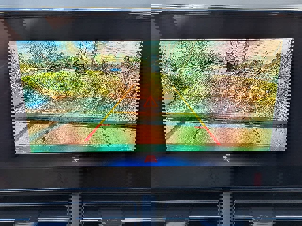 New 2026 Chevrolet Trax LT w/ Driver Confidence Package image 16