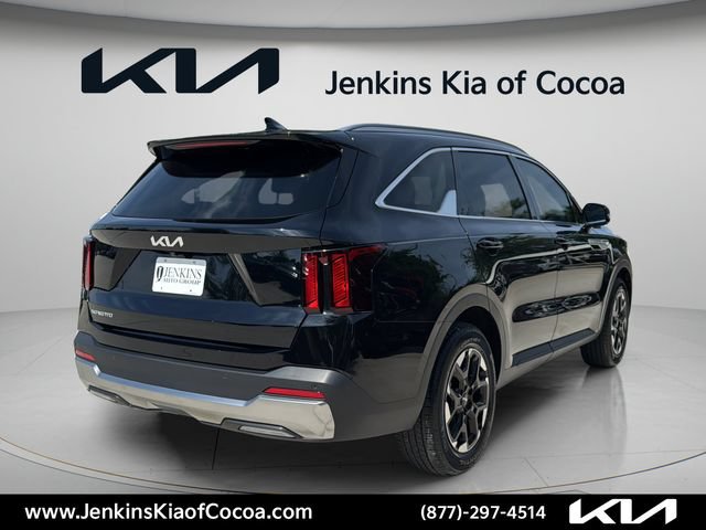 Certified 2026 Kia Sorento S w/ S Panoramic Sunroof Package FWD image 5