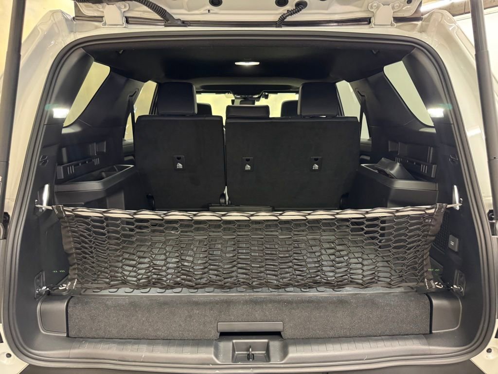 Used 2025 Toyota 4Runner Platinum AWD/4WD image 37