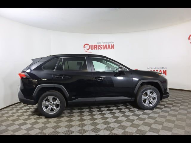 Used 2025 Toyota RAV4 XLE image 11