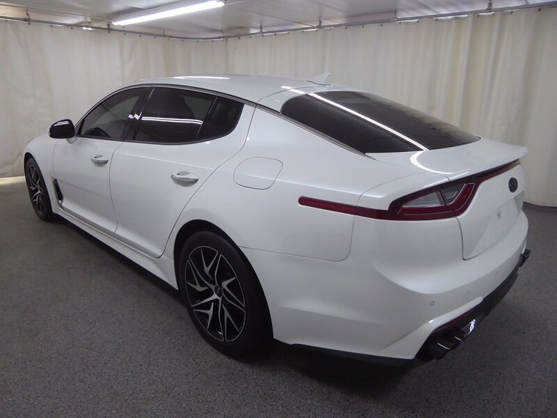 Used 2019 Kia Stinger RWD image 5
