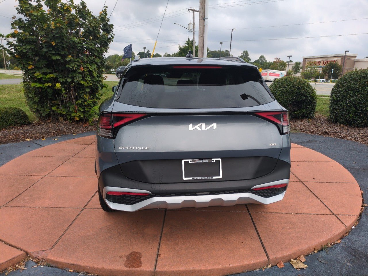 Certified 2025 Kia Sportage EX w/ Premium Package AWD/4WD image 6