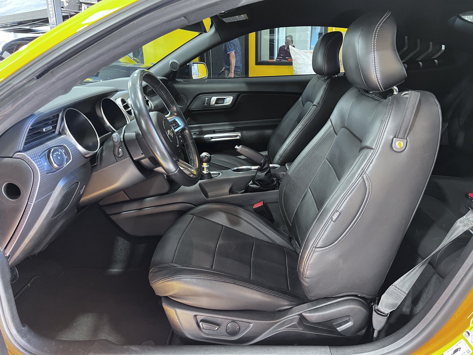 Used 2022 Ford Mustang GT w/ Equipment Group 301A RWD image 15