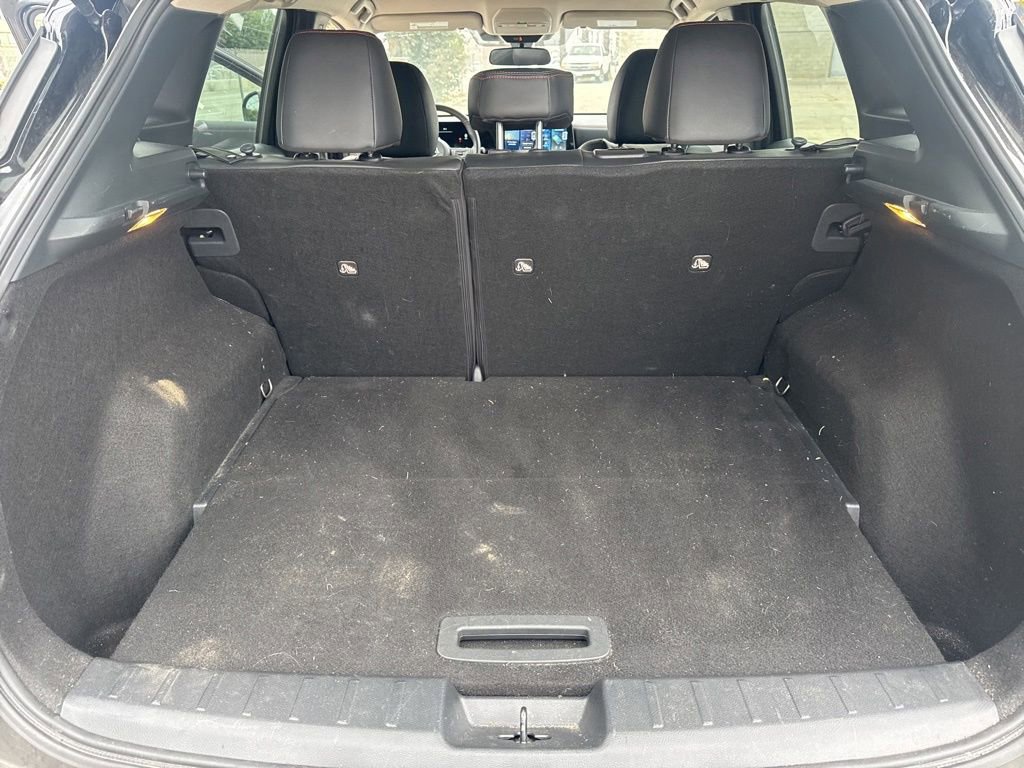 Used 2026 Nissan Kicks SR FWD image 15