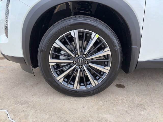 New 2026 Nissan Pathfinder Platinum image 8