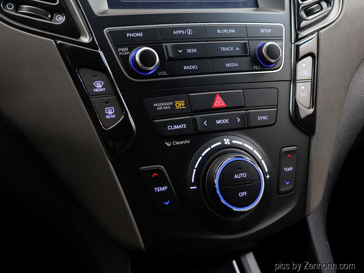Used 2017 Hyundai Santa Fe Sport FWD image 23