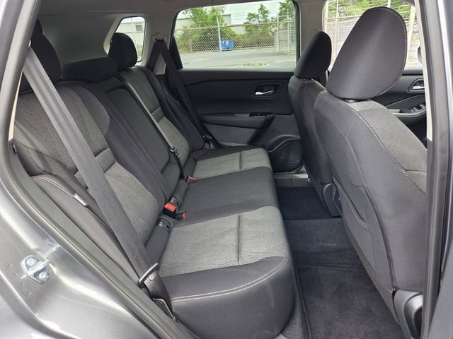 Used 2025 Nissan Rogue SV FWD image 14