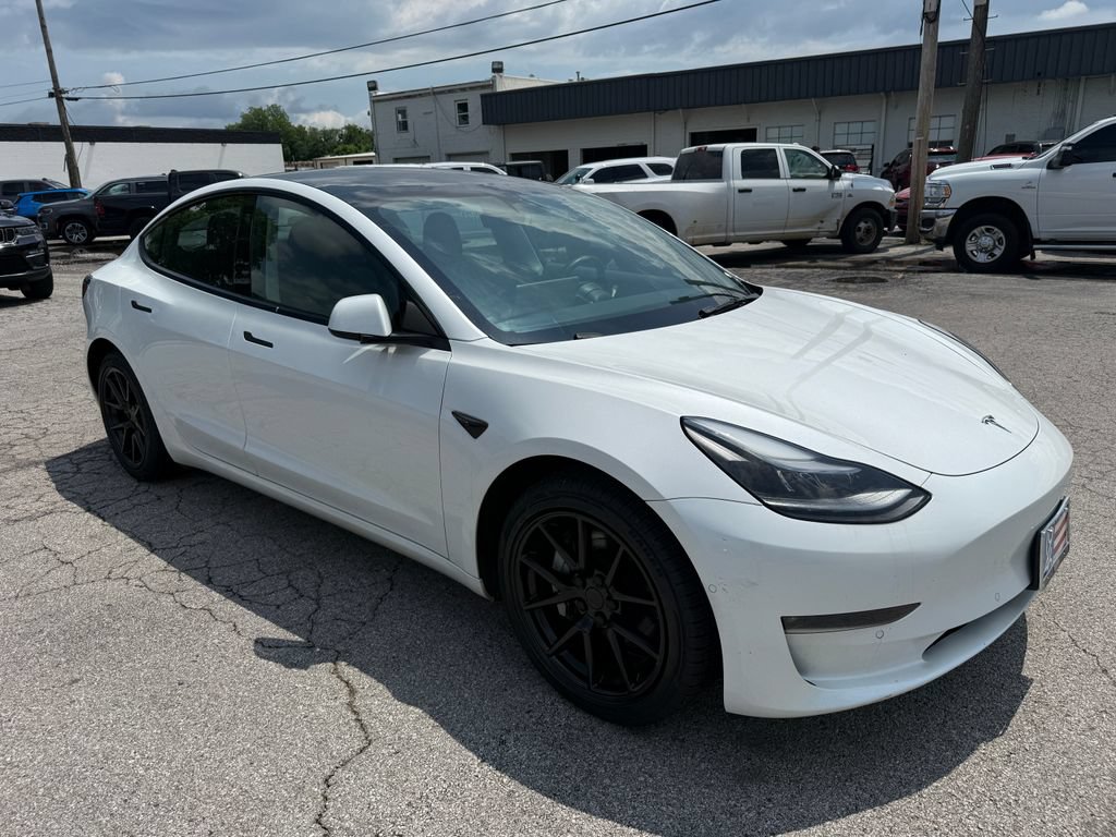 Used 2022 Tesla Model 3 Long Range AWD/4WD image 12