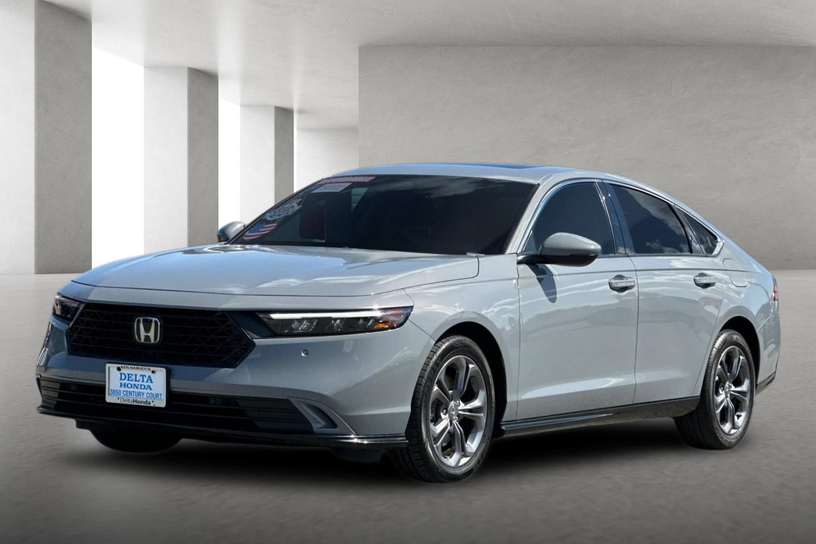 Used 2025 Honda Accord EX-L image 8
