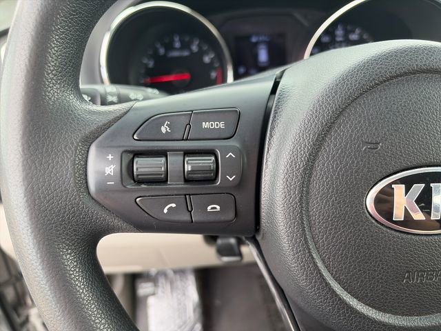 Used 2021 Kia Sedona LX image 26