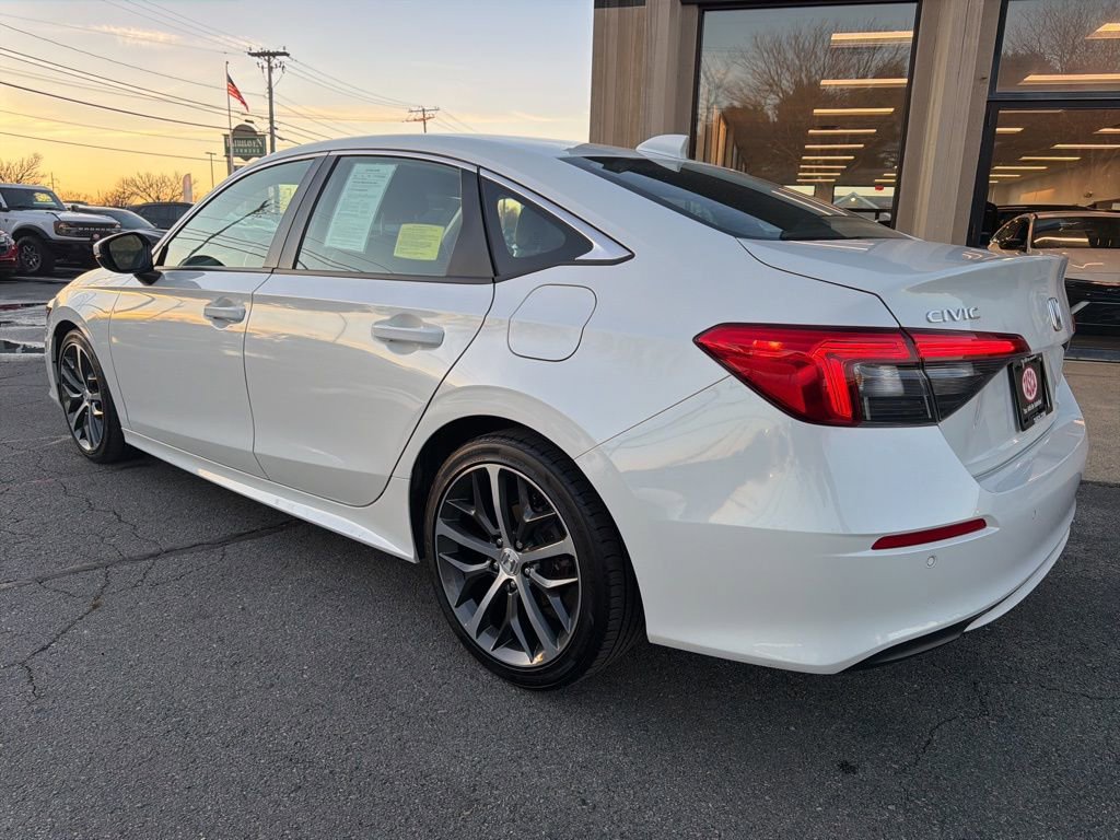 Used 2024 Honda Civic Touring image 7