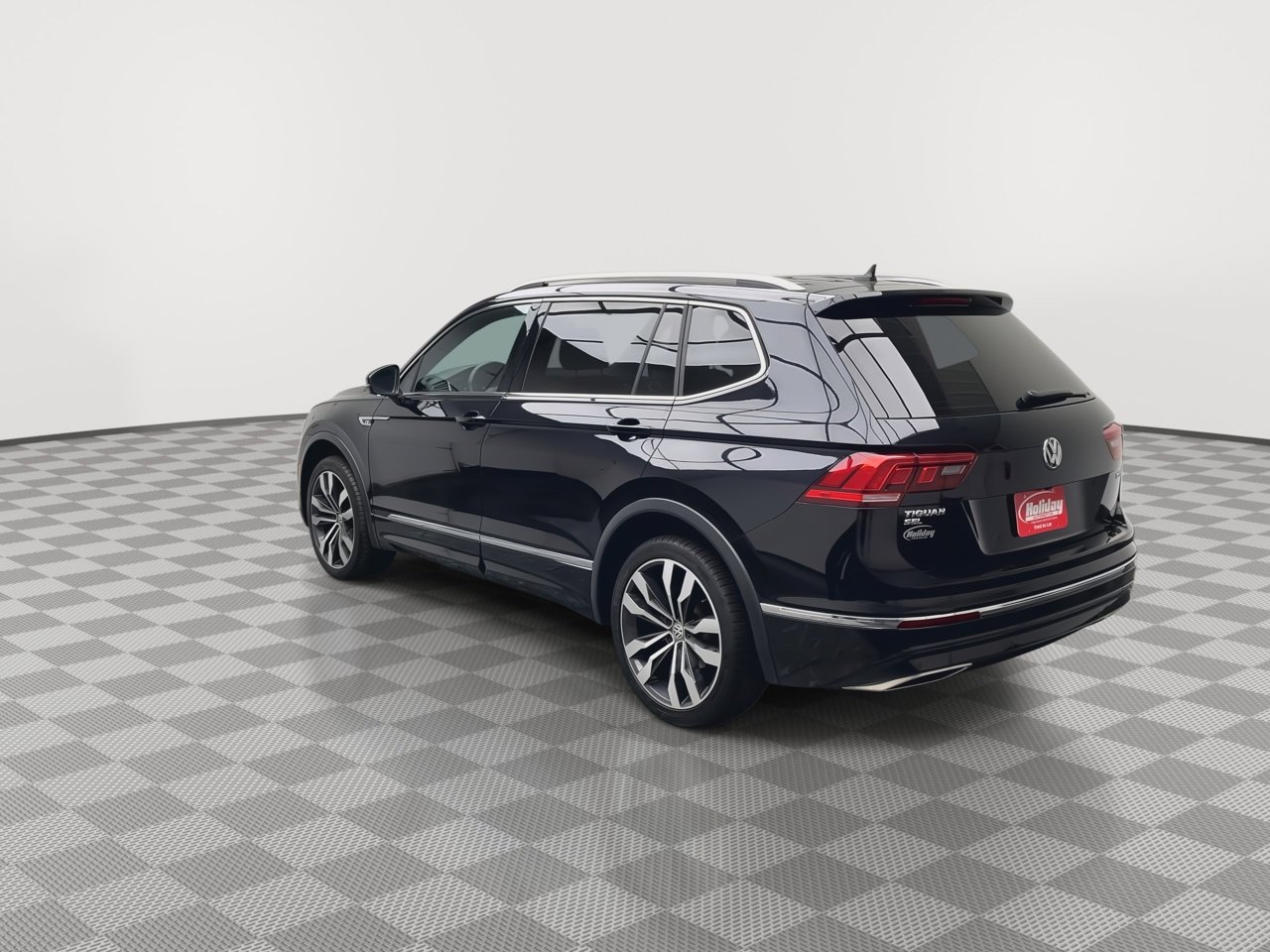 Used 2020 Volkswagen Tiguan SEL Premium R-Line AWD/4WD image 39