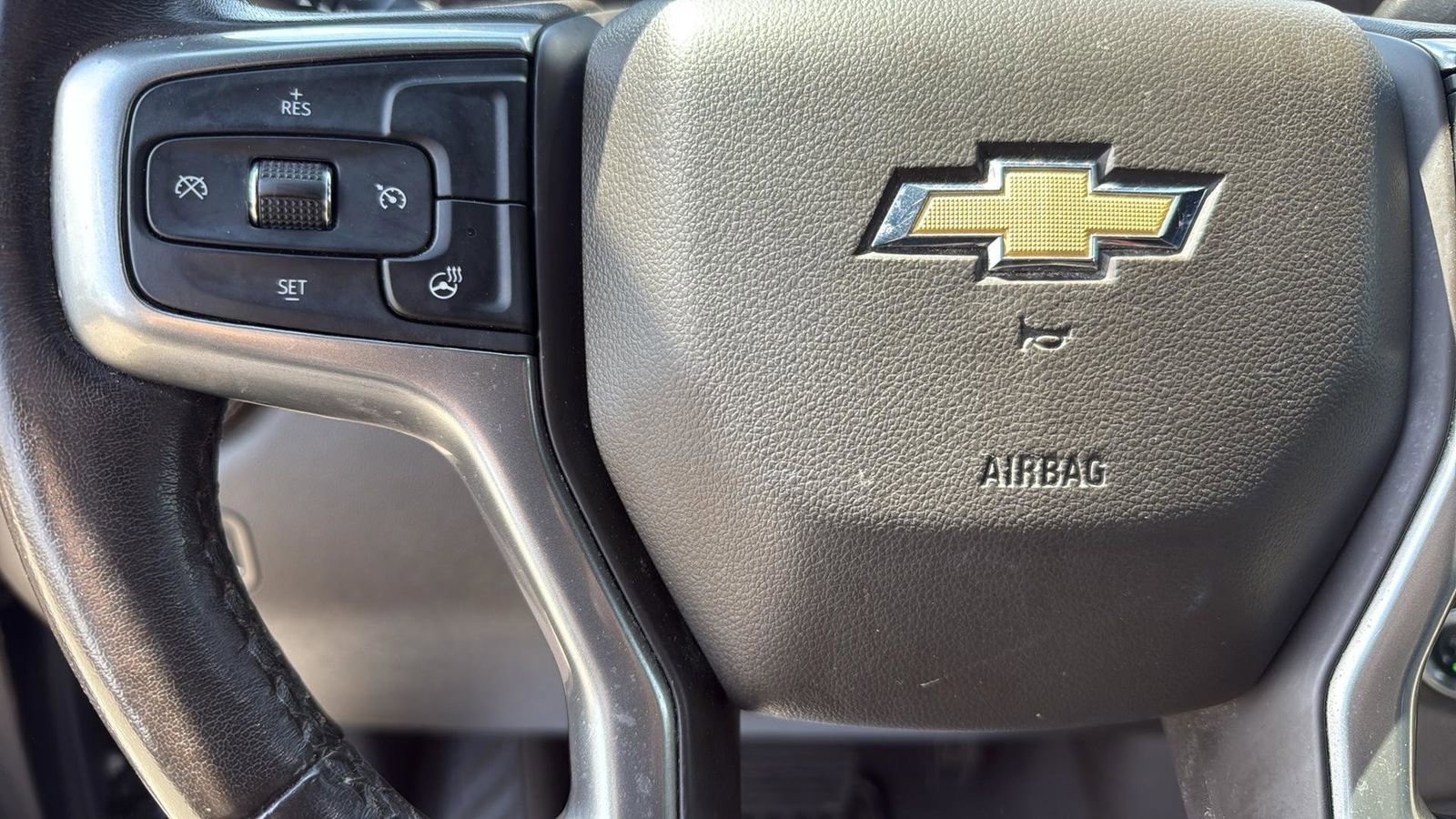 Used 2022 Chevrolet Silverado 1500 LTZ w/ Z71 Off-Road Package image 16